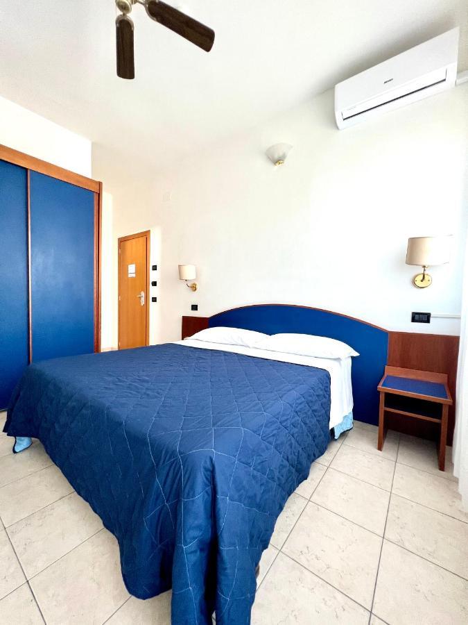 Hotel B&B Montecarlo Μιλάνο Μαριτίμα Εξωτερικό φωτογραφία