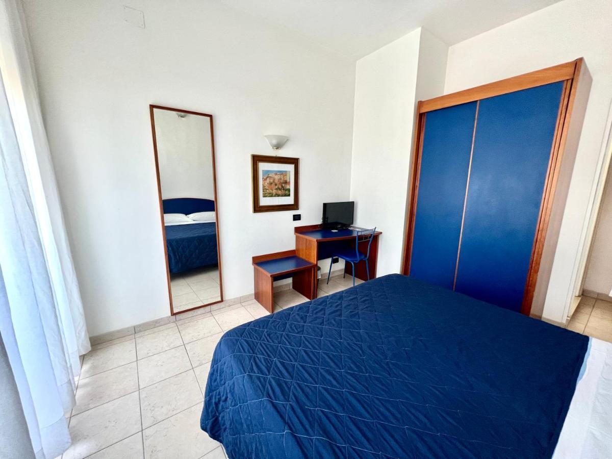 Hotel B&B Montecarlo Μιλάνο Μαριτίμα Εξωτερικό φωτογραφία