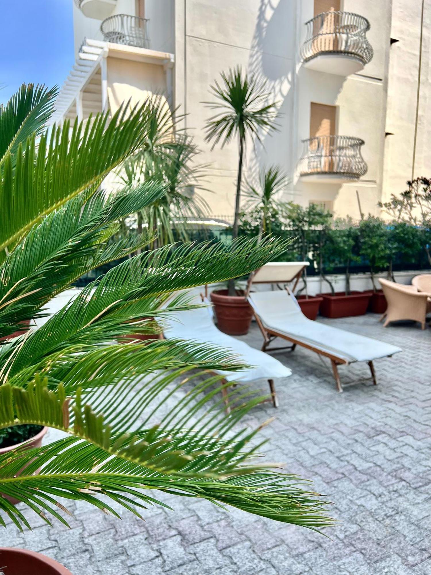 Hotel B&B Montecarlo Μιλάνο Μαριτίμα Εξωτερικό φωτογραφία